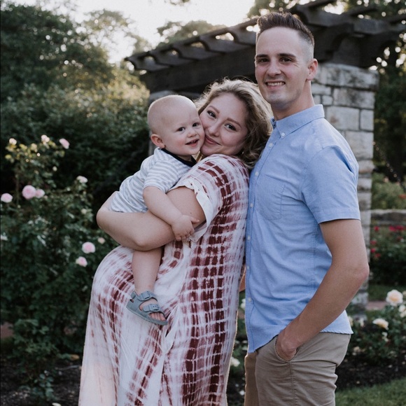 Meet your Posher, Haven - Picture 2 of 4